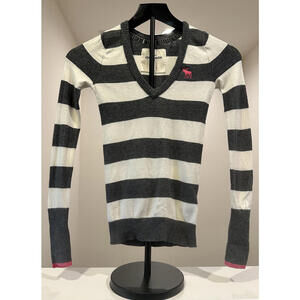 Abercrombie Kids Girls Small V-Neck Striped Sweater Size S